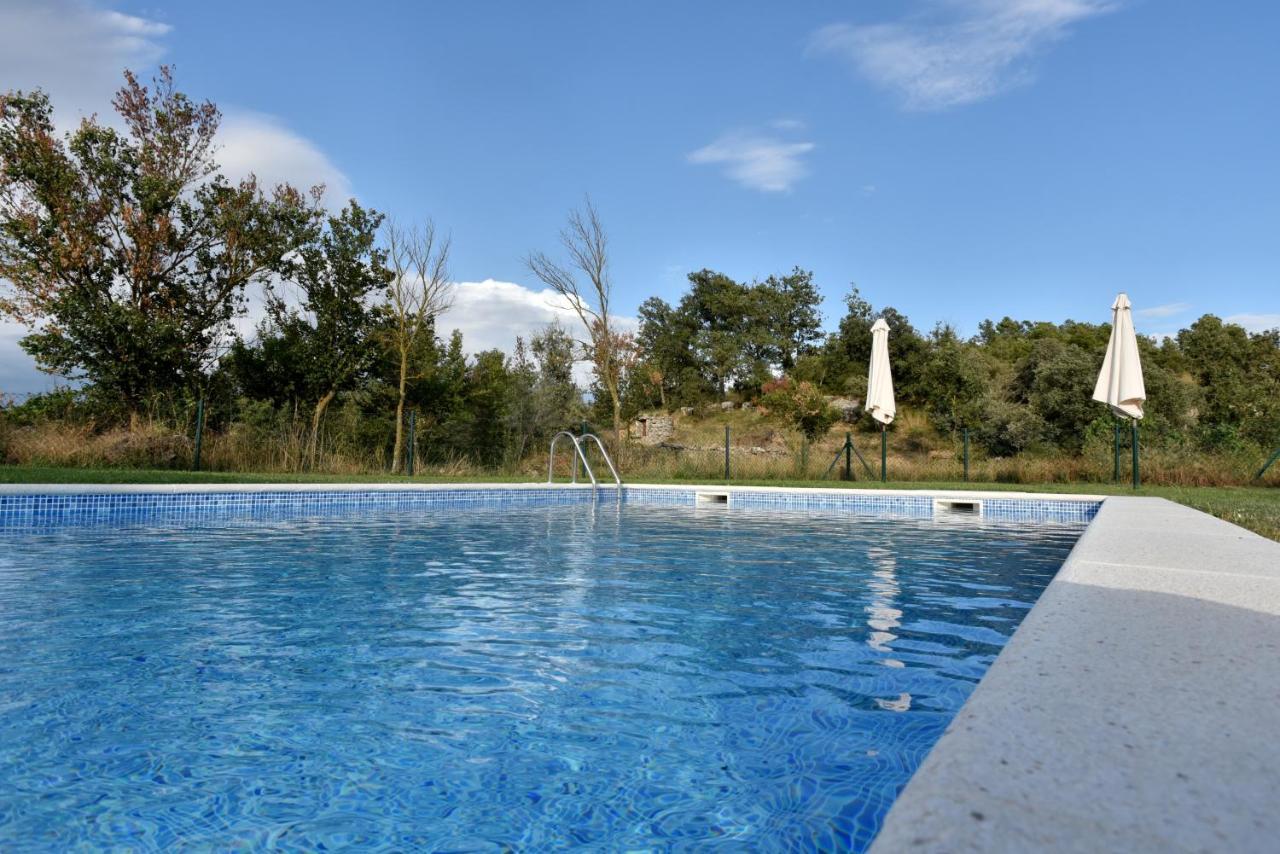 Masia Rovira Pinell de Solsones Exteriör bild